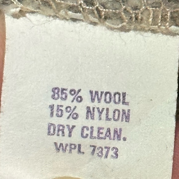 Vintage Winona Knits Oatmeal Patch Elbow Wool Cardigan Sweater Large - Picture 9 of 9